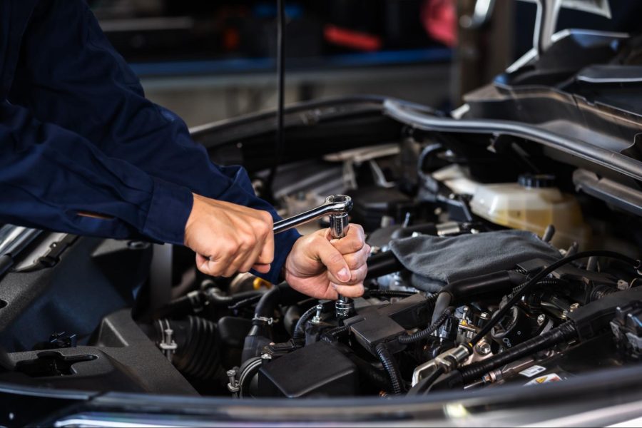  In the automotive sector, quick release fastener enable quick assembly and disassembly, crucial for efficient production lines and routine maintenance. 